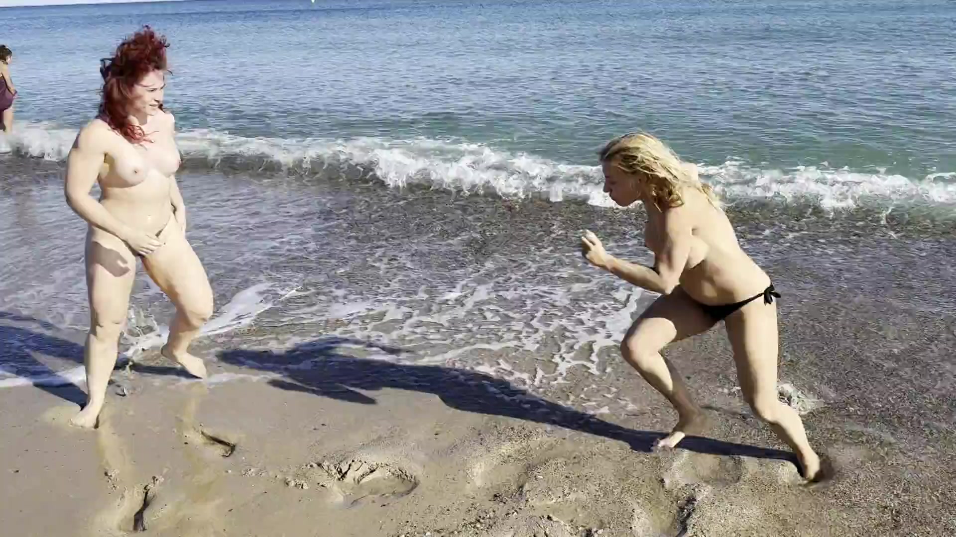 Lesbian blonde MILF Princess Nikki and big ass redhead in wrestling in the sea